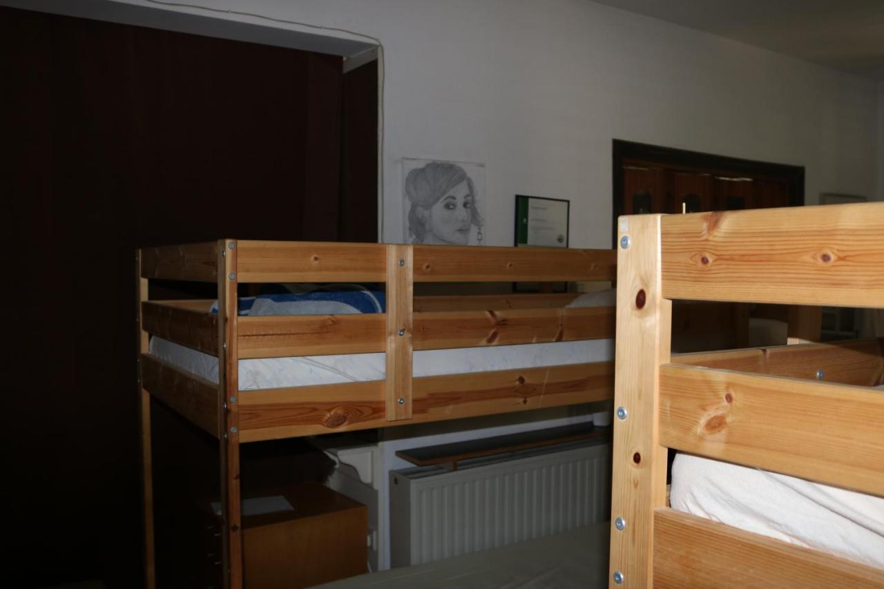 Costas Hostel Action Tseri Esterno foto