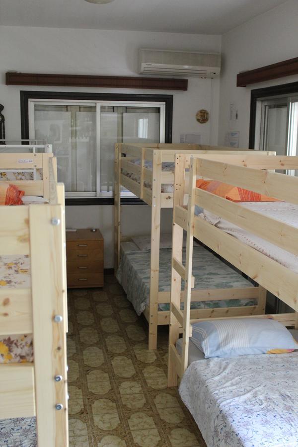 Costas Hostel Action Tseri Esterno foto